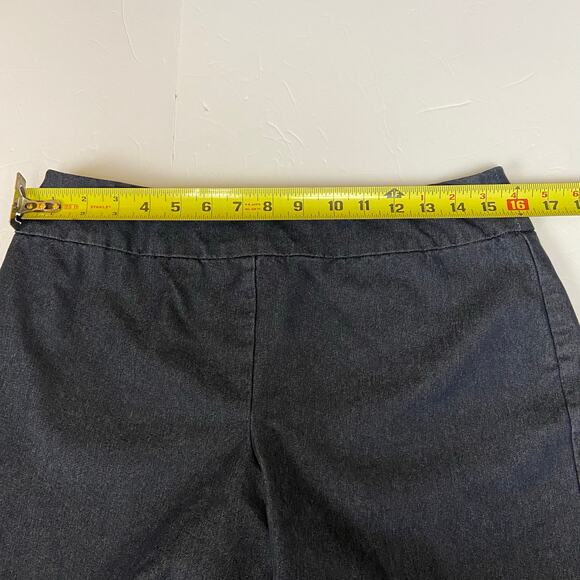 Chico’s So Slimming Women's Blue Pull On Bermuda Shorts Size 8 - Picture 6 of 8
